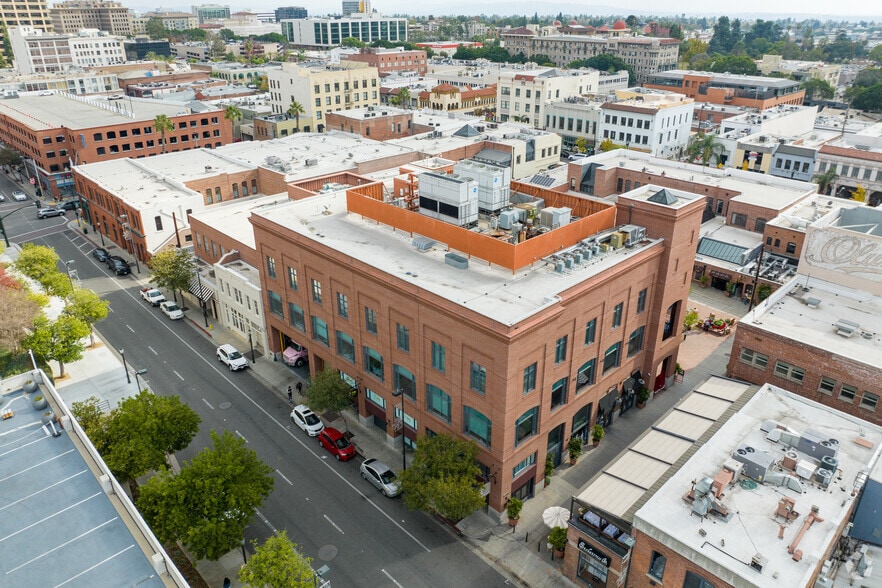 More Photos Of 61-75 W Colorado Blvd, Pasadena Unknown For Lease