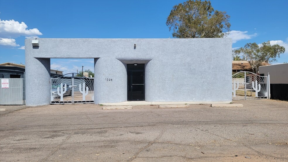 More Photos Of 1026 N Columbus Blvd, Tucson Light Manufacturing For Sale