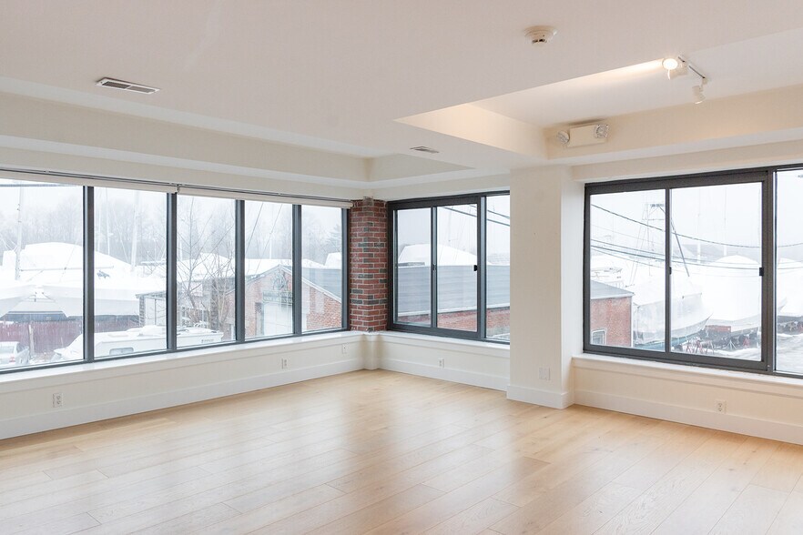 More Photos Of 58 Merrimac St, Newburyport Office Residential For Lease