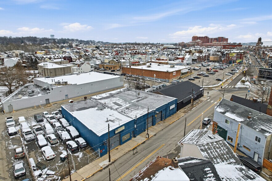 More Photos Of 4301 Main St, Pittsburgh Service For Sale