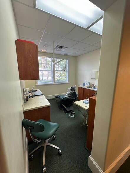 More Photos Of 1850 Bellair Blvd, Orange Park Medical For Sale