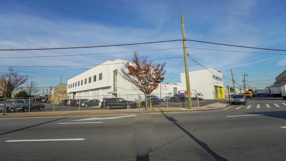 More Photos Of 149-35 177th St, Jamaica Flex For Lease
