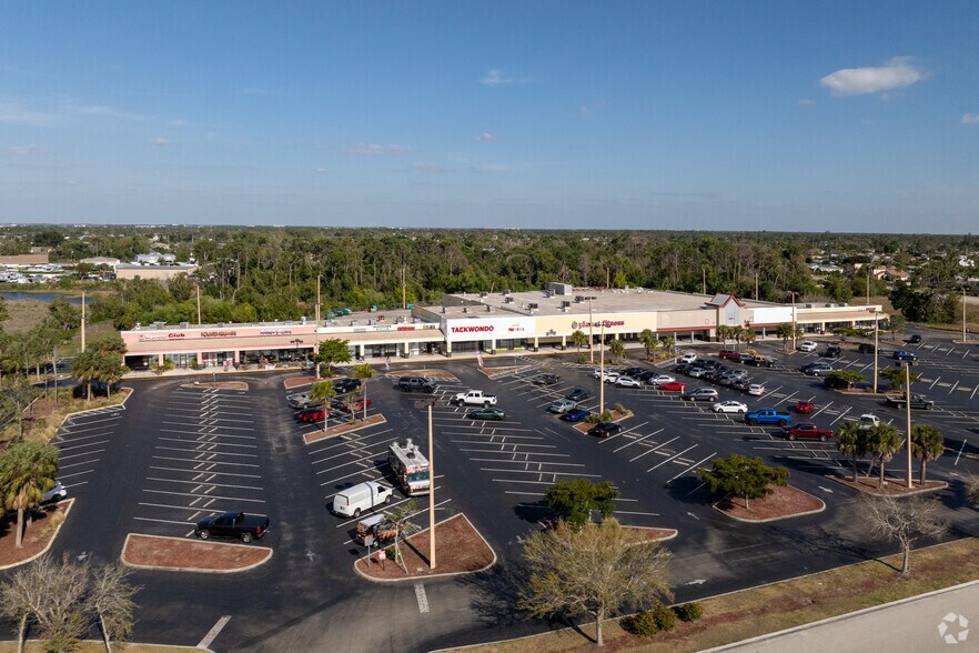 More Photos Of 18011 S Tamiami Trl, Fort Myers Unknown For Lease