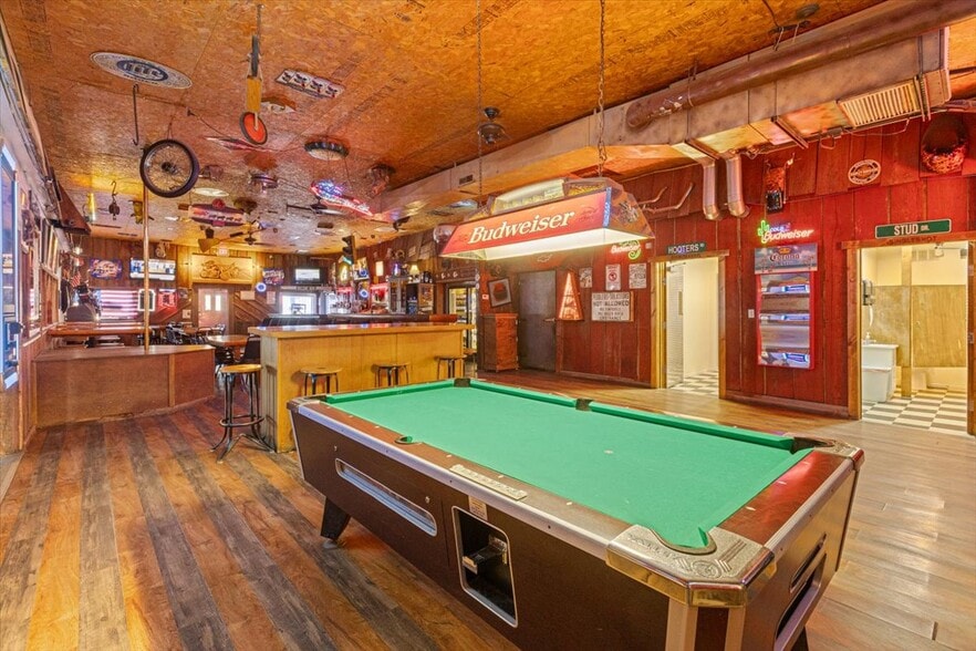 More Photos Of 206 1st St, Soldier Restaurant For Sale