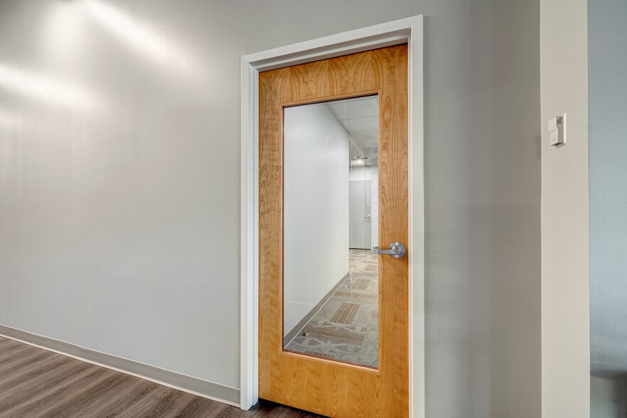 More Photos Of 5990 Kingstowne Towne Ctr, Alexandria Coworking Space