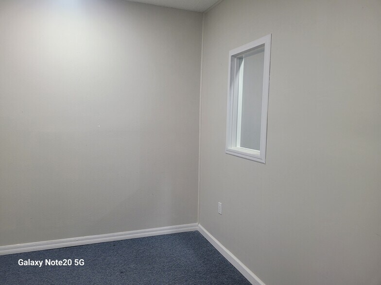 More Photos Of 5331 Commercial Way, Spring Hill Medical For Lease