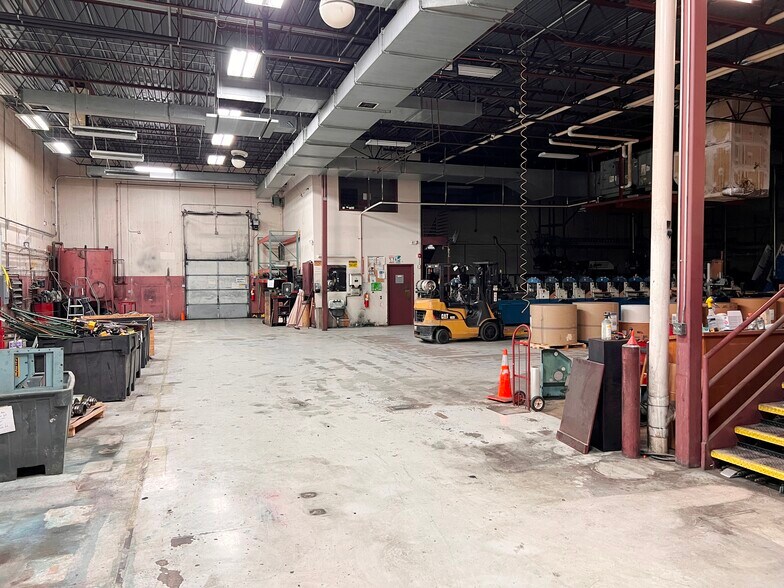 More Photos Of 506 James St, Brainerd Warehouse For Sale