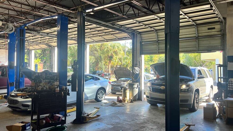 More Photos Of 920 US 1 Hwy, Sebastian Freestanding For Sale