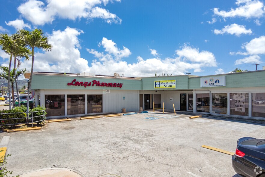 More Photos Of 2070 N King St, Honolulu Freestanding For Lease