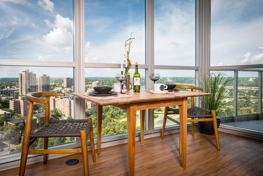 More Photos Of 1369 Spruce Pl, Minneapolis Apartments For Lease