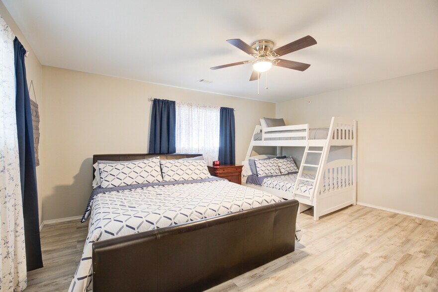 More Photos Of 740 E Mather St, New Braunfels Apartments For Sale