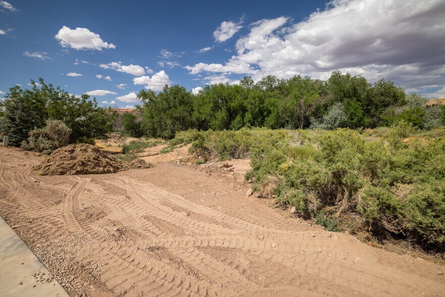 More Photos Of 545 Kane Creek Blvd, Moab Land For Sale