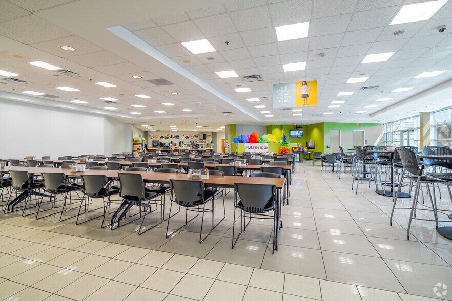 More Photos Of 10000 Rogers Run, San Antonio Office For Sale