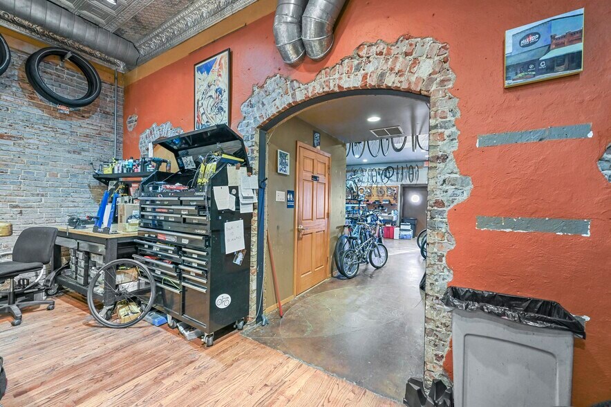 More Photos Of 130 N Main St, Mansfield Storefront Retail Office For Sale