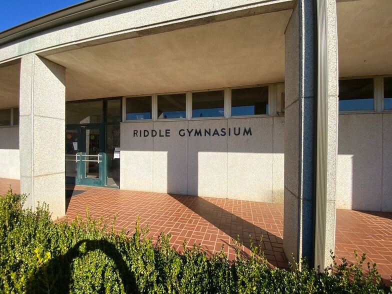 More Photos Of 302 Bibb St, Marion Schools For Sale