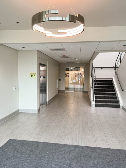 More Photos Of 12115 SW 70th Ave, Tigard Medical For Lease