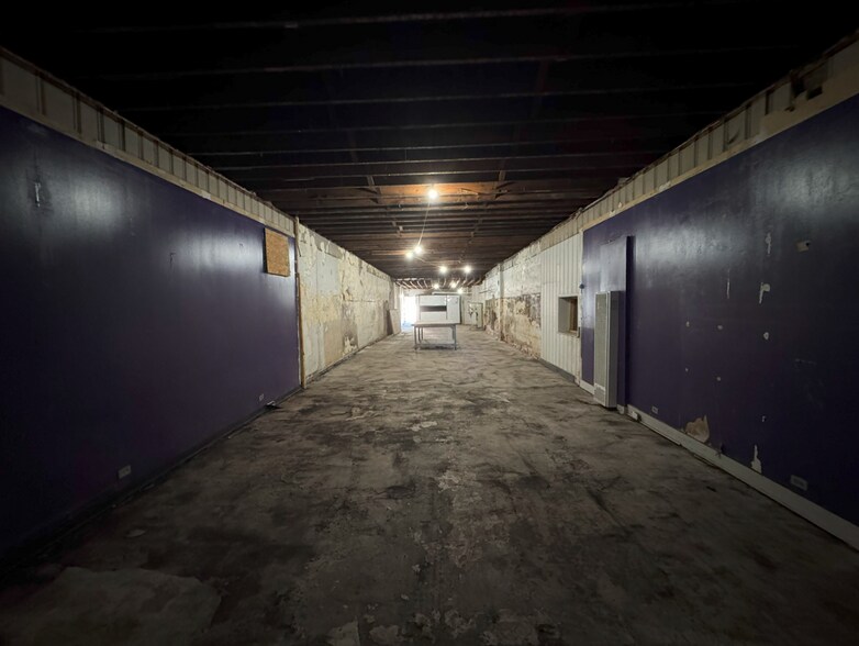 More Photos Of 1328 W Broad St, Columbus Freestanding For Lease