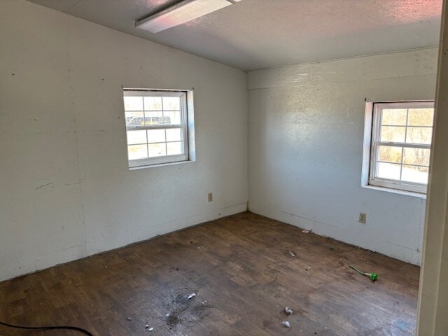 More Photos Of 3447 Ocean Gtwy, East New Market Warehouse For Sale