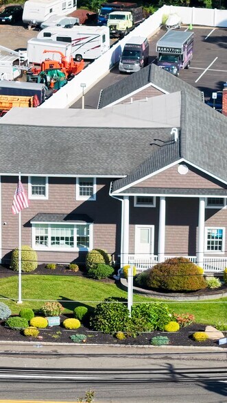 Primary Photo Of 551 N Route 25A, Saint James Medical For Sale