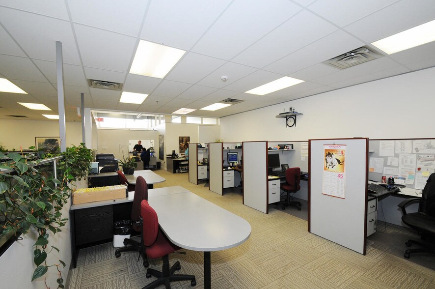 More Photos Of 64 Prince Andrew Pl, Toronto Warehouse For Lease