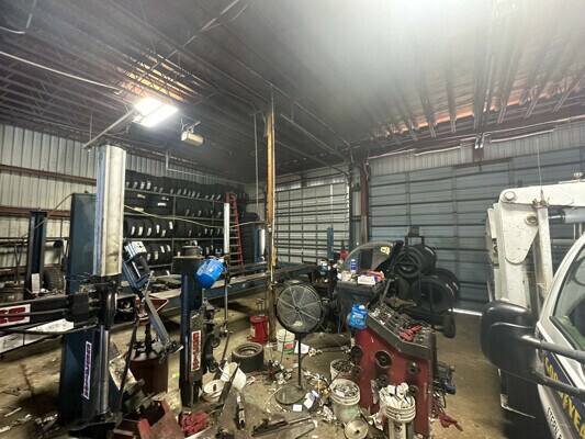 More Photos Of 1590 S McCall Rd, Englewood Auto Repair For Sale