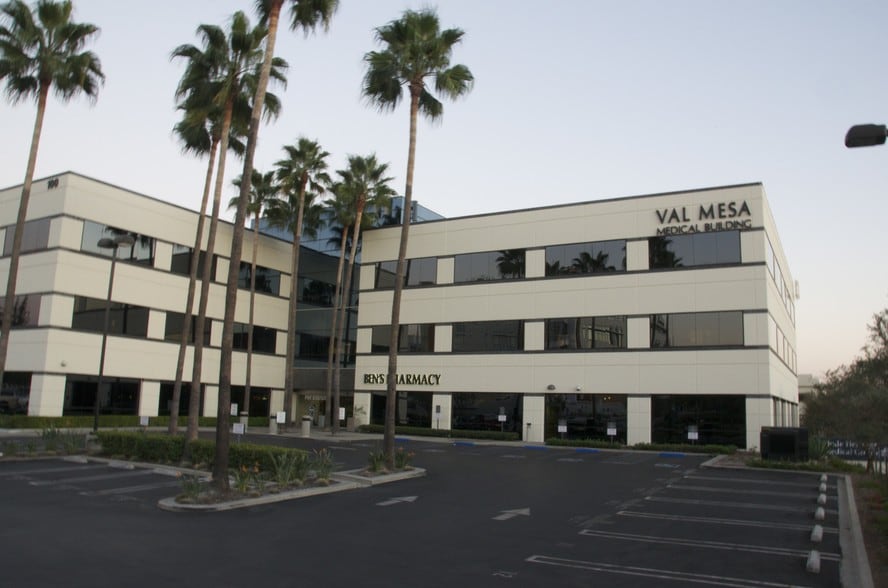 More Photos Of 100 E Valencia Mesa Dr, Fullerton Healthcare For Lease
