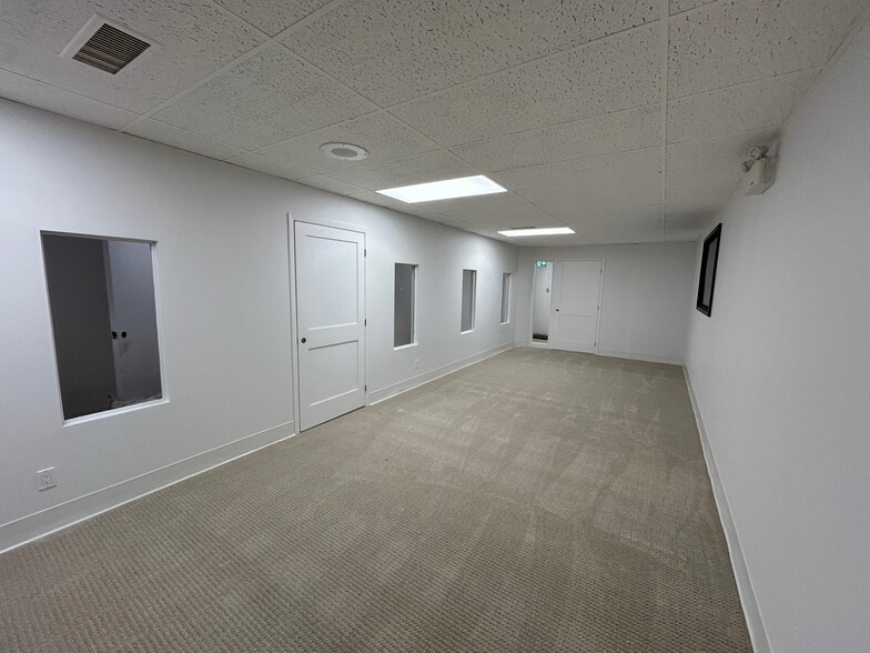 More Photos Of 743 Wellington Rd, London Office For Lease