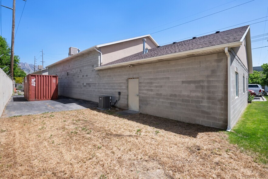 More Photos Of 216 W 4860 S, Salt Lake City Service For Sale