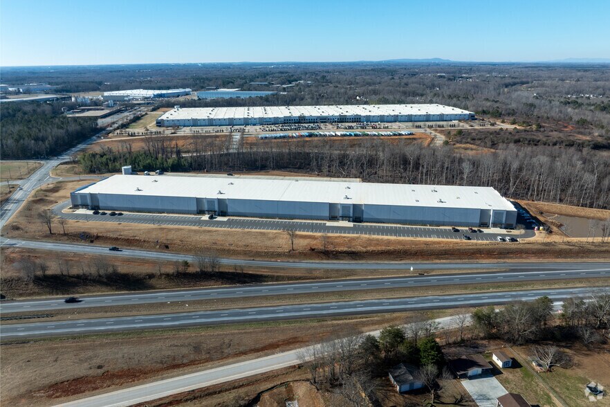More Photos Of 380 John Dodd Rd, Spartanburg Distribution For Lease