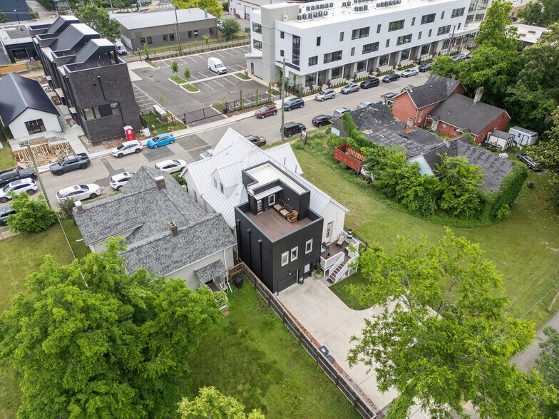 More Photos Of 1120 3rd Ave S, Nashville General Retail For Sale