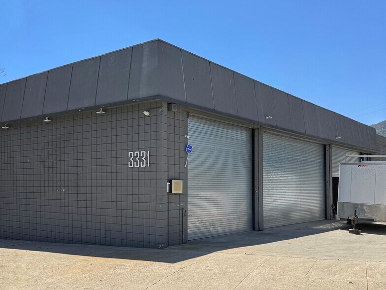 Primary Photo Of 3331 N Verdugo Rd, Glendale Auto Repair For Lease