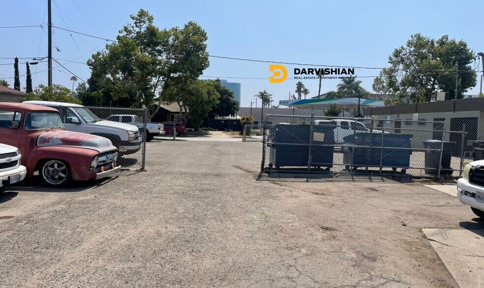 More Photos Of 1535 E 1st St, Santa Ana Medical For Sale
