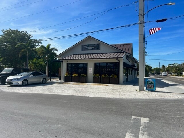 More Photos Of 10002 Gulf Dr, Anna Maria Bar For Sale