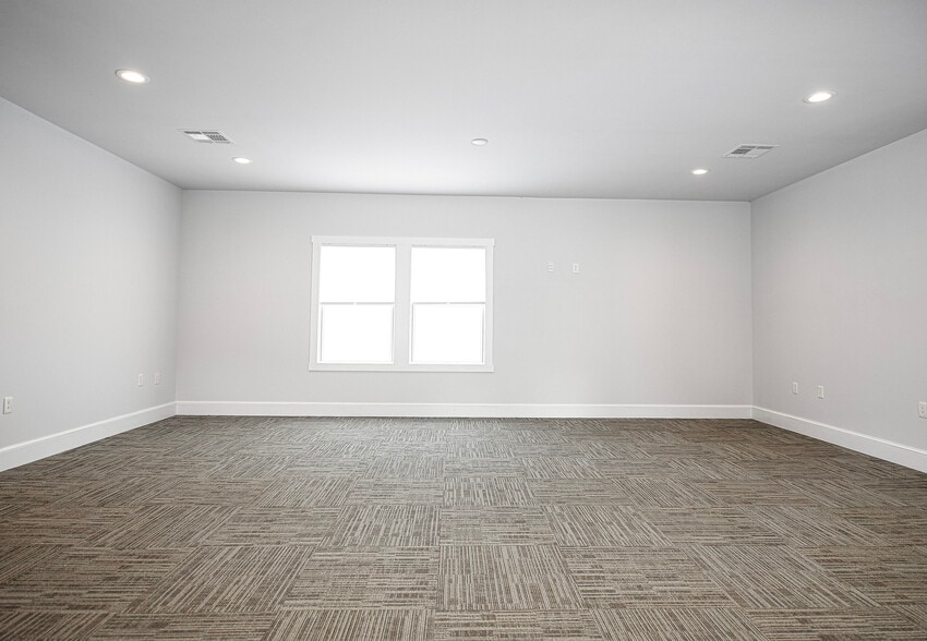 More Photos Of 415 Pennington Ave, Havre De Grace Office For Sale