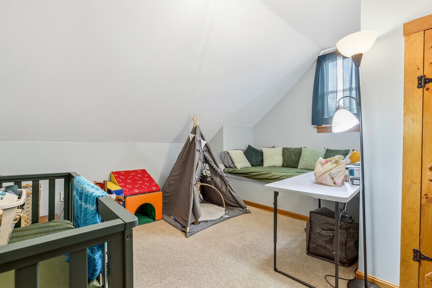 More Photos Of 1 Old Manchester Rd, Raymond Multifamily For Sale