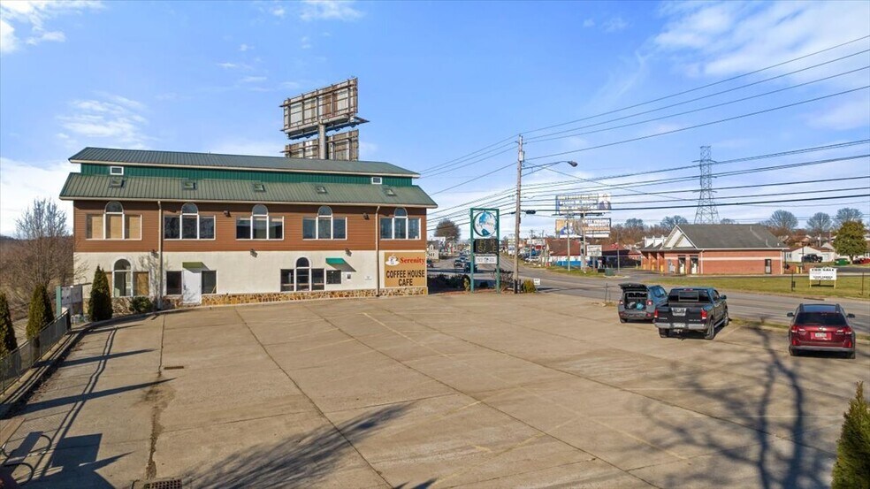 More Photos Of 1903 Grand Central Ave, Vienna General Retail For Sale