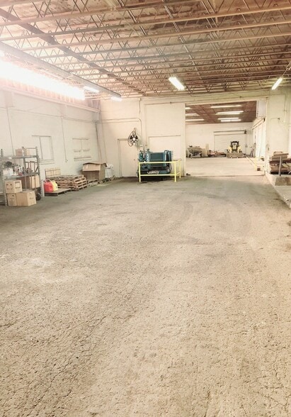 More Photos Of 5049 S 2700 W, Roy Warehouse For Lease