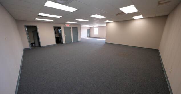 More Photos Of 9712-9732 54th Ave NW, Edmonton Flex For Lease