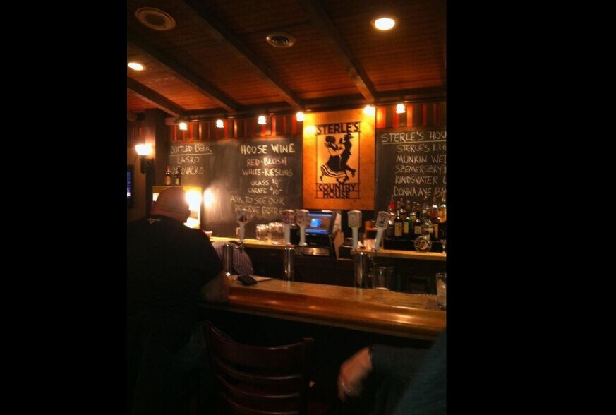 More Photos Of 1401 E 55th St, Cleveland Restaurant For Sale