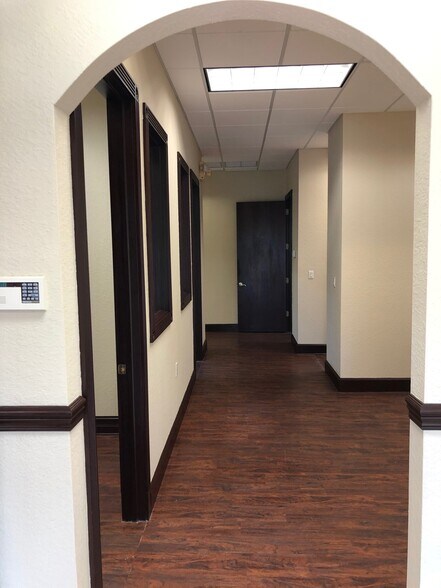 More Photos Of 9825 Marina Blvd, Boca Raton Medical For Lease
