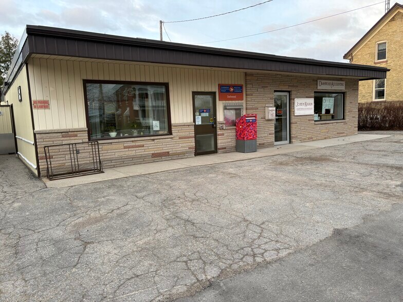 More Photos Of 126 Main St E, Dashwood Office For Sale