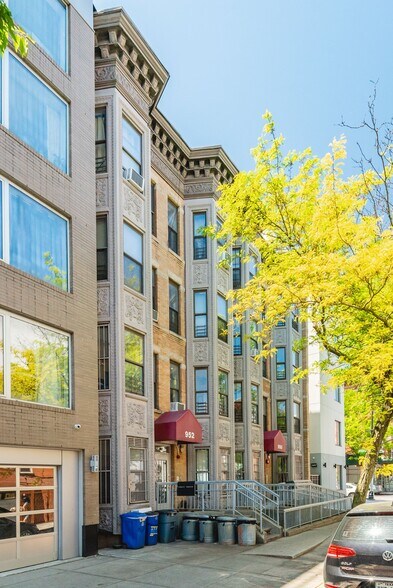 More Photos Of 950-952 Bergen St, Brooklyn Apartments For Sale