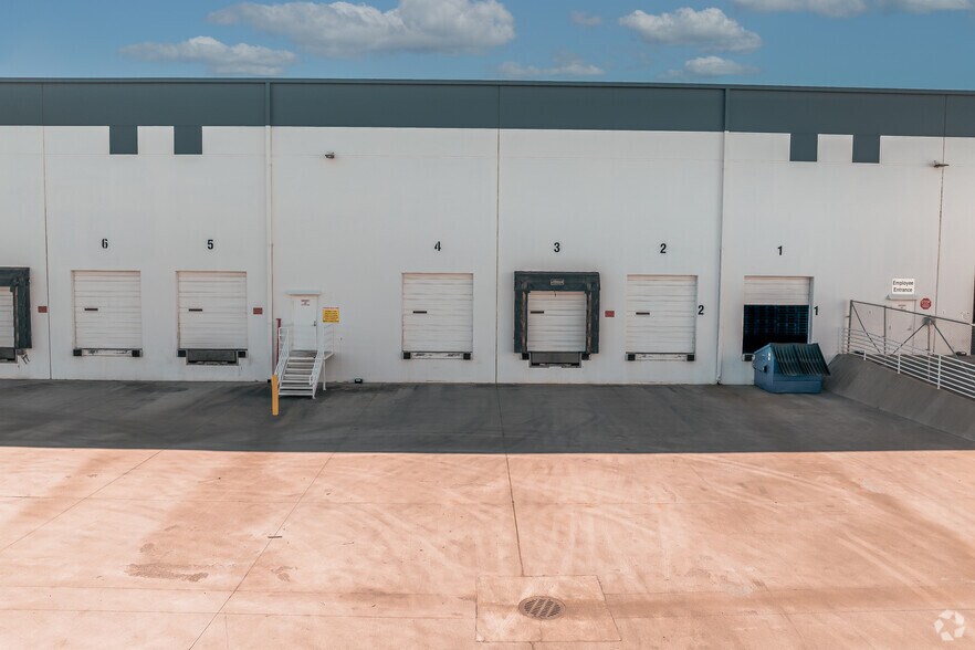 More Photos Of 11960 S Harlan Rd, Lathrop Distribution For Lease