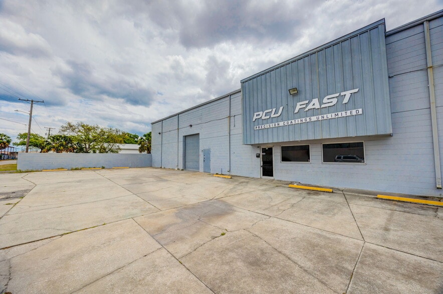 Primary Photo Of 1001 E Skagway Ave, Tampa Warehouse For Lease