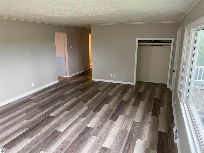 More Photos Of 7075 M 72 E, Williamsburg Apartments For Sale