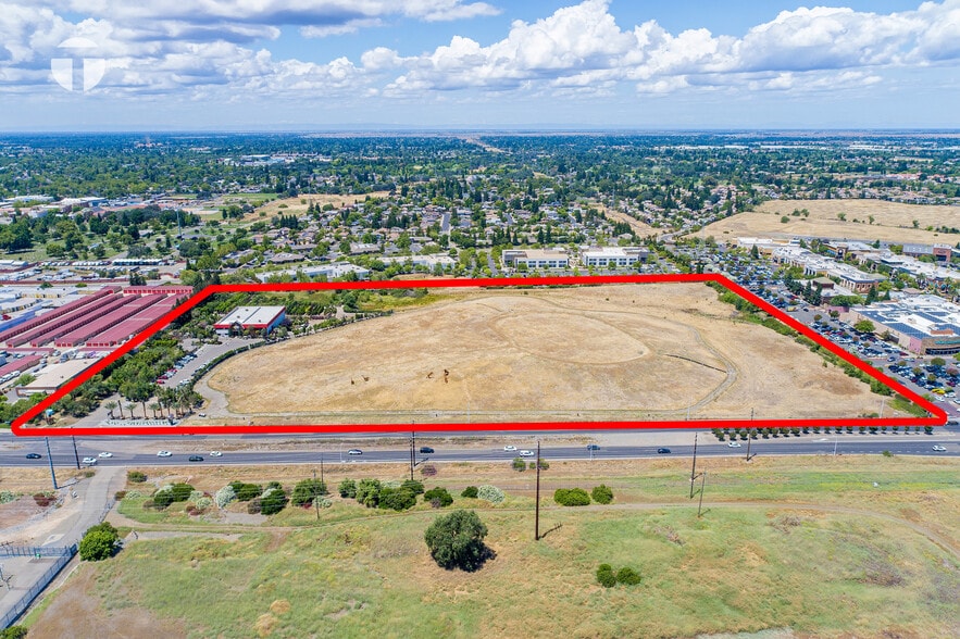 More Photos Of 901-903 Galleria Blvd, Roseville General Retail For Lease