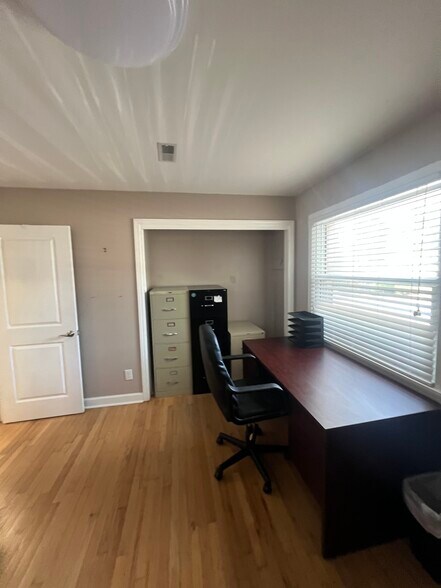 More Photos Of 537 Folly Rd, Charleston Medical For Lease
