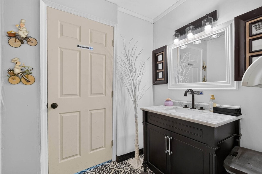 More Photos Of 3323 Saint Johns Ave, Palatka Restaurant For Sale