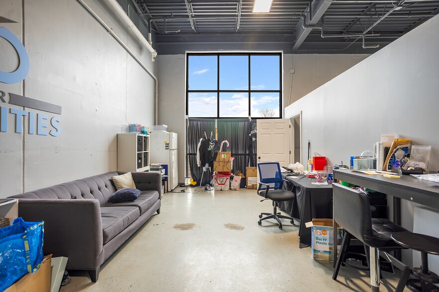 More Photos Of 2401 Highway 13 W, Burnsville Warehouse For Sale