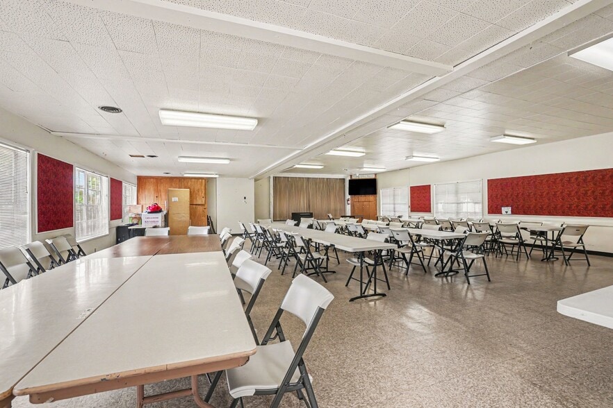 More Photos Of 1963 Carlson Blvd, Richmond Religious Facility For Sale
